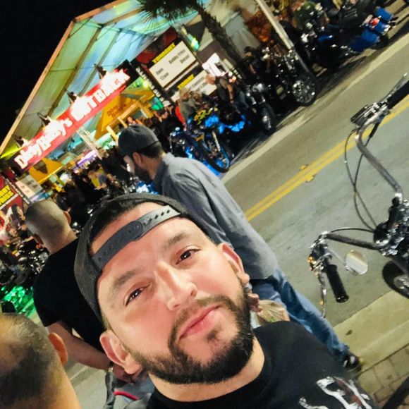 Meet your Posher, Juan - Picture 1 of 1